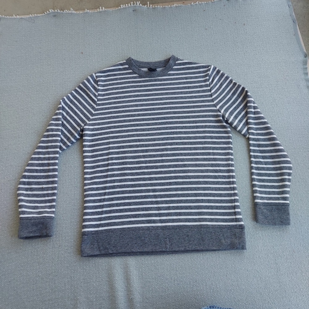 H&M Sweatshirt Mens Size M‎ Grey White Striped Crewneck Pullover Long Sleeve